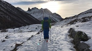 Cedric Pugin en mode test du TREKKER-M1 Core, quelque part entre Briançon et Nice Récit à suivre prochainement sur le blog Crosscall #actionphone | Crosscall