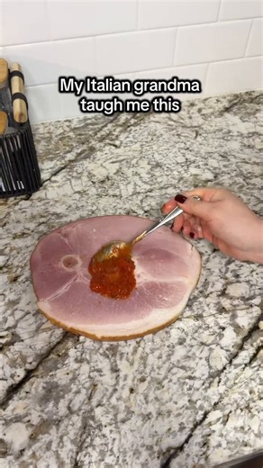Extra meat pizza