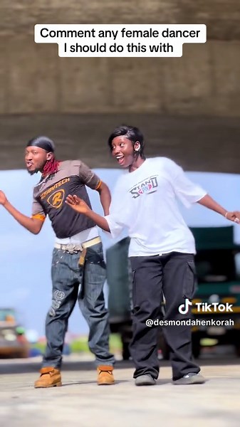 Collaborate with Female Dancers: Share Your Ideas!