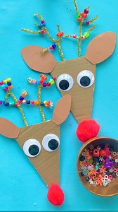 This reindeer fine motor activity is such a fun way to kick off holiday play! Shape pipe cleaners into antlers, pop them onto a cardboard reindeer head, and let kids thread beads to decorate the antlers. It’s simple, calming, and amazing for building hand strength and coordination. Perfect for toddlers and preschoolers who love hands-on holiday crafts. Comment REINDEER and I’ll send you this idea more festive reindeer crafts and activities for kids! #ReindeerCraft #FineMotorPlay #ChristmasActivi