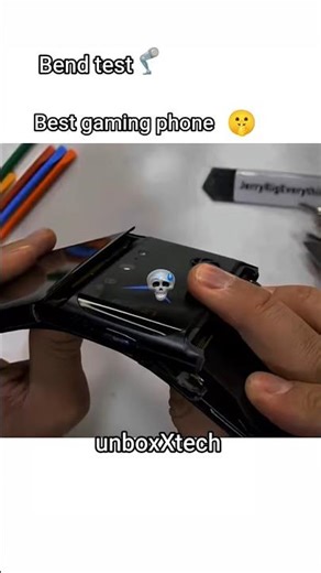 bend test of gamming phone 📱🤳🏻 🤫