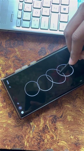 Samsung S24 screen design