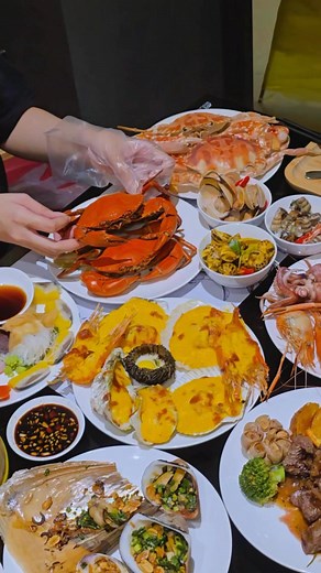 All-in-one buffet restaurant - Taste it all at Cửu Vân Long Premium 🌟 #cuuvanlongpremium #cuuvanlongseafoodbuffet #buffethaisansaigon #buffethaisancuuvanlong | Buffet Cửu Vân Long Premium