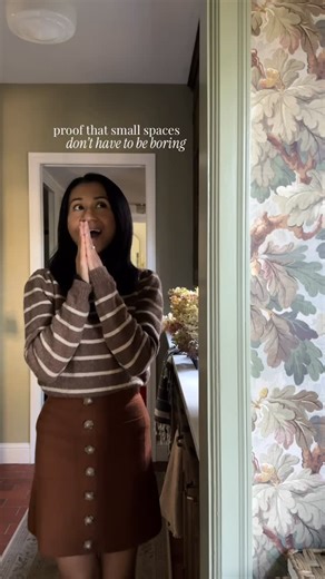 The last to-do was to paint the ceiling and I feel like this pulled the mudroom all together 😍! This is the main entryway into our home vs. the front door. I wanted it to spark joy for our family and guest when they entered. The other week, my six year old’s little buddy came over and said “wow, this is a beautiful room!” and it was proof that even the smallest spaces can have a big impact. If you’re on the fence about painting your ceiling in a small space, hope this inspires you to try it out