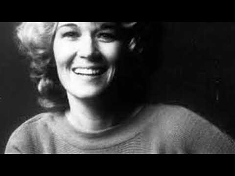 Our List Of 5 Sexy Classic Country Songs