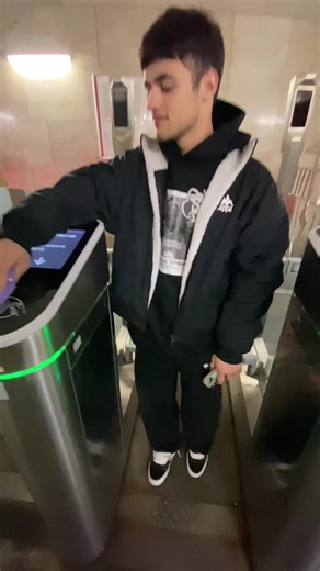 Navigating Public Transportation Turnstiles Explained