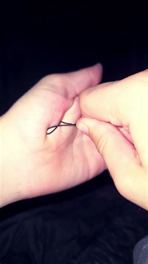 I made a mosquito out of a bobby pin