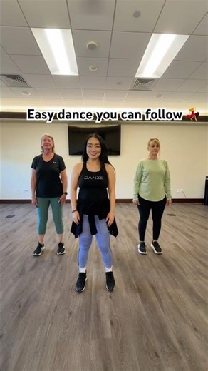 Macarena dance made easy 💃 Great for beginners and all fitness levels 🙌