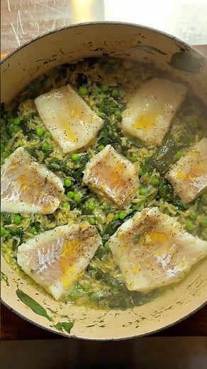 ONE PAN | Episode 2 | Cod with creamy orzo & spinach #onepan #cooking #cookingathome #orzo #cod