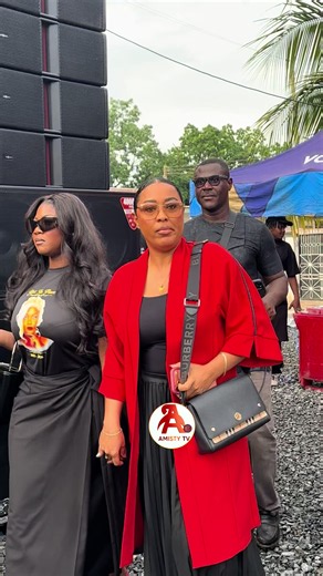 Tears flowed freely as Nikki Samonas & Salma Mumin Join Family and Loved Ones at Beverly Afaglo’s One-Week Observation, Paying Their Respects and Sharing in the Grief with Her Mother and Family 🕊️💔🙏 #amistytv #BeverlyAfaglo #GhanaCelebrities #Support #TrendingNews