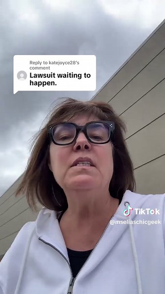 Target's Cart Locking System Explained: A Manager's Insight