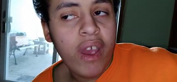 Toy Sunday - Episode 54 - VTech Sit to Stand Activity Walker