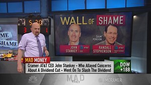 Jim Cramer places AT&T current, past CEOs on Wall of Shame: 'Thanks for nothing'