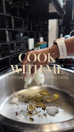 Sharing my first meat dish with you - Let me know what you think 👩🏽‍🍳 ##muttoncurry##mumsrecipe