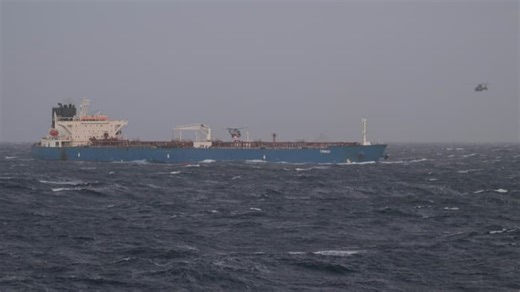 Le pétrolier "Grinch", soupçonné d'appartenir à la flotte fantôme russe, escorté jusqu'à Marseille et mis "à la disposition" de la justice française