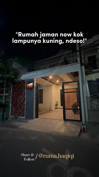 Anggi | ruma.haqiqi on Instagram: "Pasa dasarnya lampu utama di rumah ini adalah cool white, namun untuk tambahan pemanis nuansa, paksu memilih warna warm white. Warm white menghasilkan warna putih kekuningan, suhu warnanya berkisar antara 2.500 - 3.500 Kelvin. Penggunaan lampu LED warm white pada suatu ruangan dapat menghasilkan kesan mewah, perasaan tenang, hangat, dan relaksasi. Sesuai sekali dg impian awal saya terkait value sebuah rumah yakni tempat pulang yg tenang dan hangat ❤️ Share post