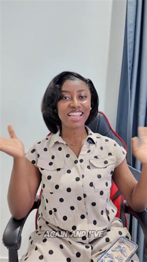 Bernice Boakye Ansah on Instagram: "I’ve got a Christmas gift for you all 🎁 Use my promo code “BARCA” on the Sendwave app and get $30 bonus credit on your first transfer before December 31. T&Cs apply."