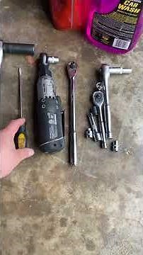 2006 Chevy Malibu 2.2 ecotec water pump replacement.