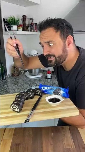 Sushi with Oreo! #recipe #oreo #receptoreo