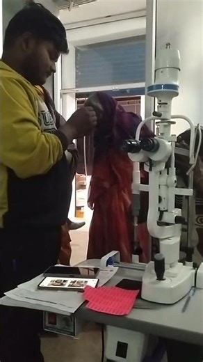 Slit Lamp Exam: The Coolest Eye Test (And I Have One!)