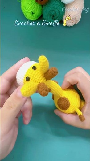 How to Crochet a Giraffe