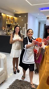 Niños ricos le destruyen la carta de navidad a una niña de la calle 😱parte 6 | Linis Fans