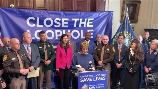 Governor urges lawmakers to increase penalties for those who refuse road sobriety tests