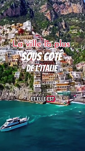 🇮🇹✨ La ville la plus sous-cotée d’Italie… Des maisons colorées accrochées à la falaise, une mer turquoise irréelle, des ruelles secrètes et une ambiance que même les guides ne montrent pas 😳 Peu de touristes, une vue de dingue, une vibe luxe mais authentique… À la fin de la vidéo, je révèle le nom de cette ville incroyable 👀 💬 Tu connaissais cet endroit ? ❤️ Like si tu veux plus de destinations sous-cotées 📌 Sauvegarde pour ton prochain voyage. #voyage #voyagepascher #italie #astucevoyage