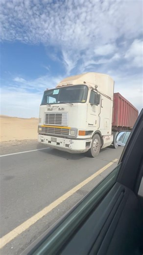 International Cabover Semi Truck in Paracas Peru