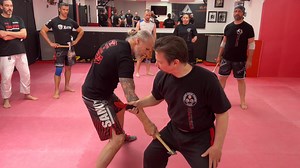 This video shows a short excerpt from our Axe Combat training. For many of us, this is more than techniques or a tool—it is about movement, flow, and working with a weapon that is challenging to master and requires a very specific understanding of combat movement. The axe has unique characteristics. Its weight, dynamics, angles, and rhythm demand clean structure, precise timing, and continuous motion. These qualities are exactly what make the training so intense—and so rewarding. It is not about
