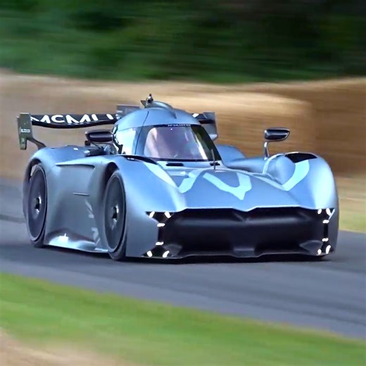 This is one of the fastest cars to ever hit the Goodwood hillclimb; the insane 1000HP McMurtry Spéirling Fan Car😱 | NM2255