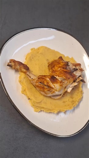 Leckeres Hähnchen mit Kartoffelpüree Rezept