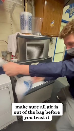 Proper Technique for Tying an Ice Bag in Sports Medicine