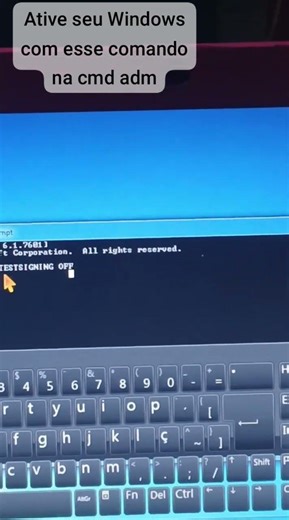 Ative seu Windows na cmd com este comando: -set TESTSIGNING OFF