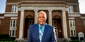 Archie Wade, University of Alabama’s First Black Faculty Member, Dies at 85