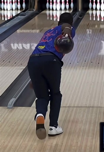 #pba #deeronbooker #bowling #bowlingtiktok #fyp | Bowling