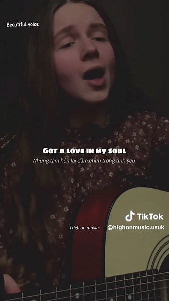 Julia Gilbert Sings Cheri Cheri Lady | Beautiful Voice