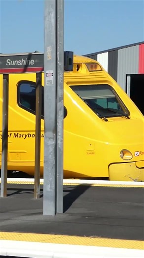 Sunshine Meet #railfanning #railway #train #trainspotting