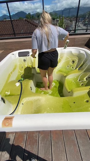Guía para limpiar tu jacuzzi fácilmente