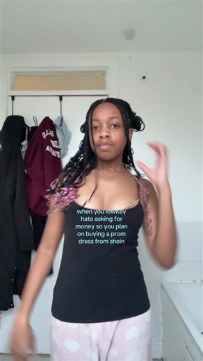 Navigating Prom Dress Purchases on a Budget