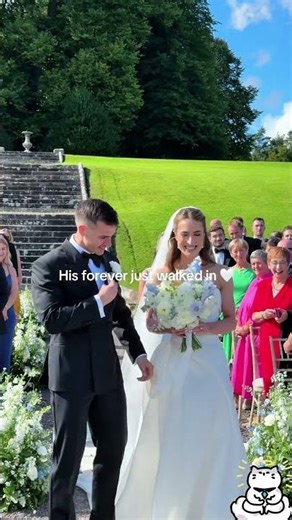 The Moment the Groom Saw His Bride… and Broke Down 😭💍🤵#WeddingTok #GroomReaction #HappyTears