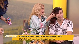 Haarspangen-Trends für windige Tage