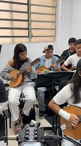 118K views · 4.9K reactions | Joropo Colorao Obra de Alis Cruces...