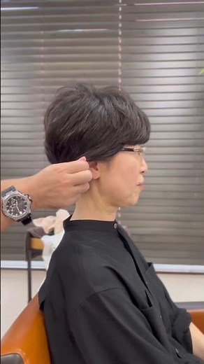 メガネにも似合うショートヘアに。 #美容師 #ショートヘア #調布
