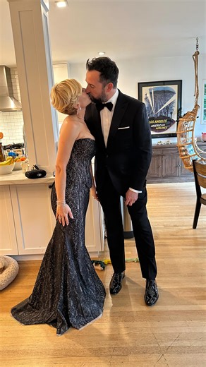 Lorenzo VonRumpf on Instagram: "may this kind of love find us all in 2026 😭🥹🥰 styling beauty @sarawyle for Critics Choice Awards! She is a stunner next to her husband who just won Best Actor @therealnoahwyle 🖤 Congrats on the win fam 👏🏼👏🏼👏🏼 #thepitt #criticschoiceawards"