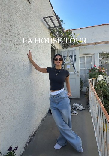Explore a Stunning Airbnb Vacation House Tour