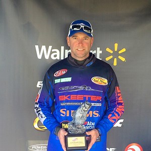 Walters Nets Third Victory on Wylie - Major League Fishing