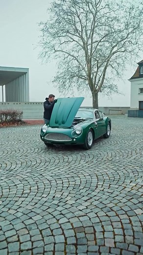 Aston Martin DB4 GT Zagato Continuation Overview