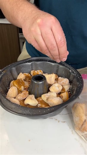 3.4K views · 31 reactions | Easy all-in-one pan dessert that your family will love  This video was produced by Network Media and Danny N’s Kitchen | The Simple Dish | Facebook