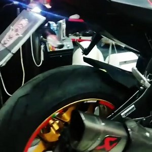 4.3K views · 17 reactions | Yamaha R1 2015 la moto della rivoluzione...